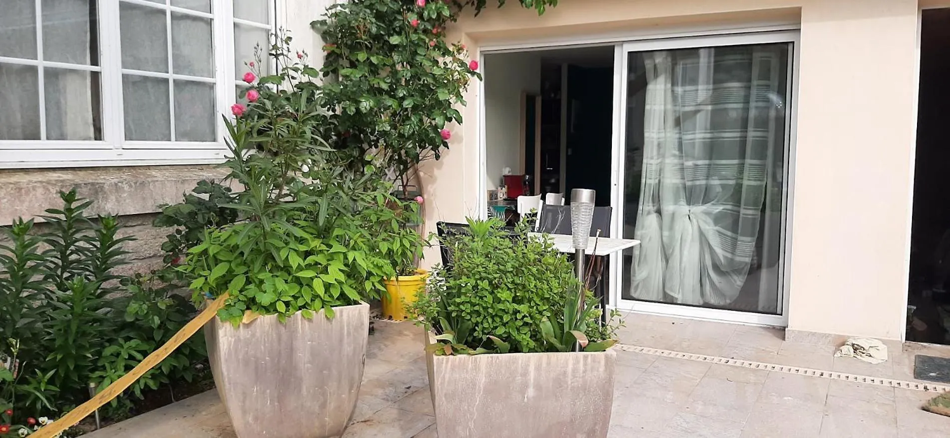 Chambre Avec Terrasse Et Kitchenette location