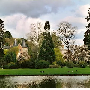 La Demeure D'aglaë Couette-café Villeneuve-sur-Allier